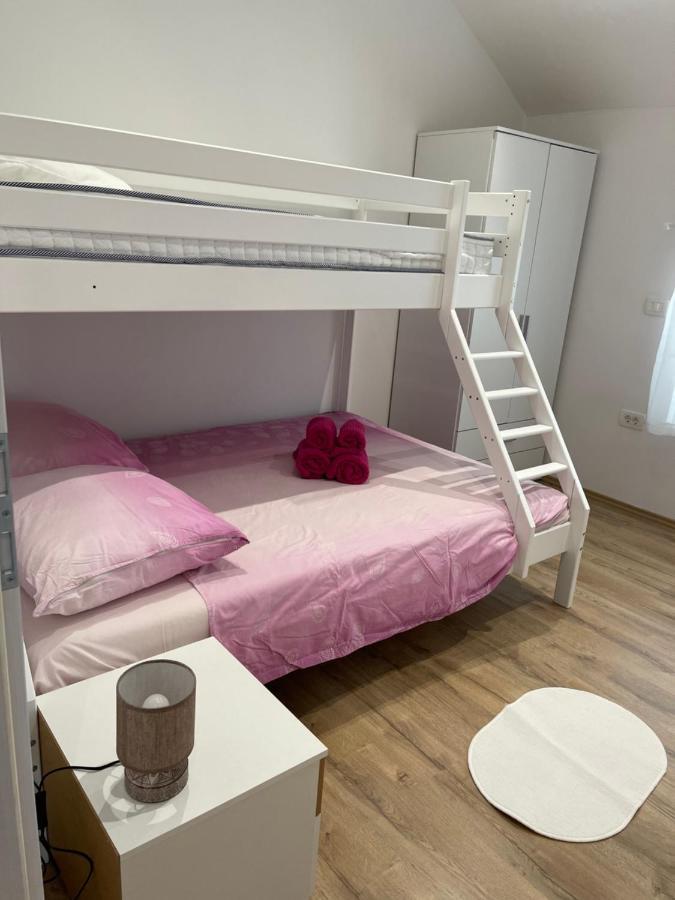 Apartmaji Meduza 2 Izola Εξωτερικό φωτογραφία